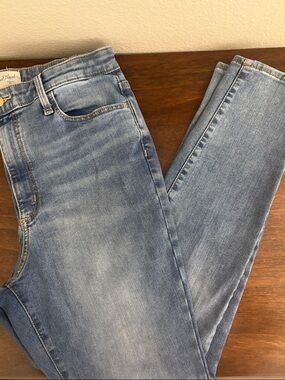 Universal Thread light blue high-rise skinny jeans